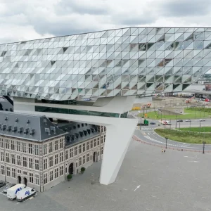 Leadership change at Port of Antwerp-Bruges: Jacques Vandermeiren steps down as CEO